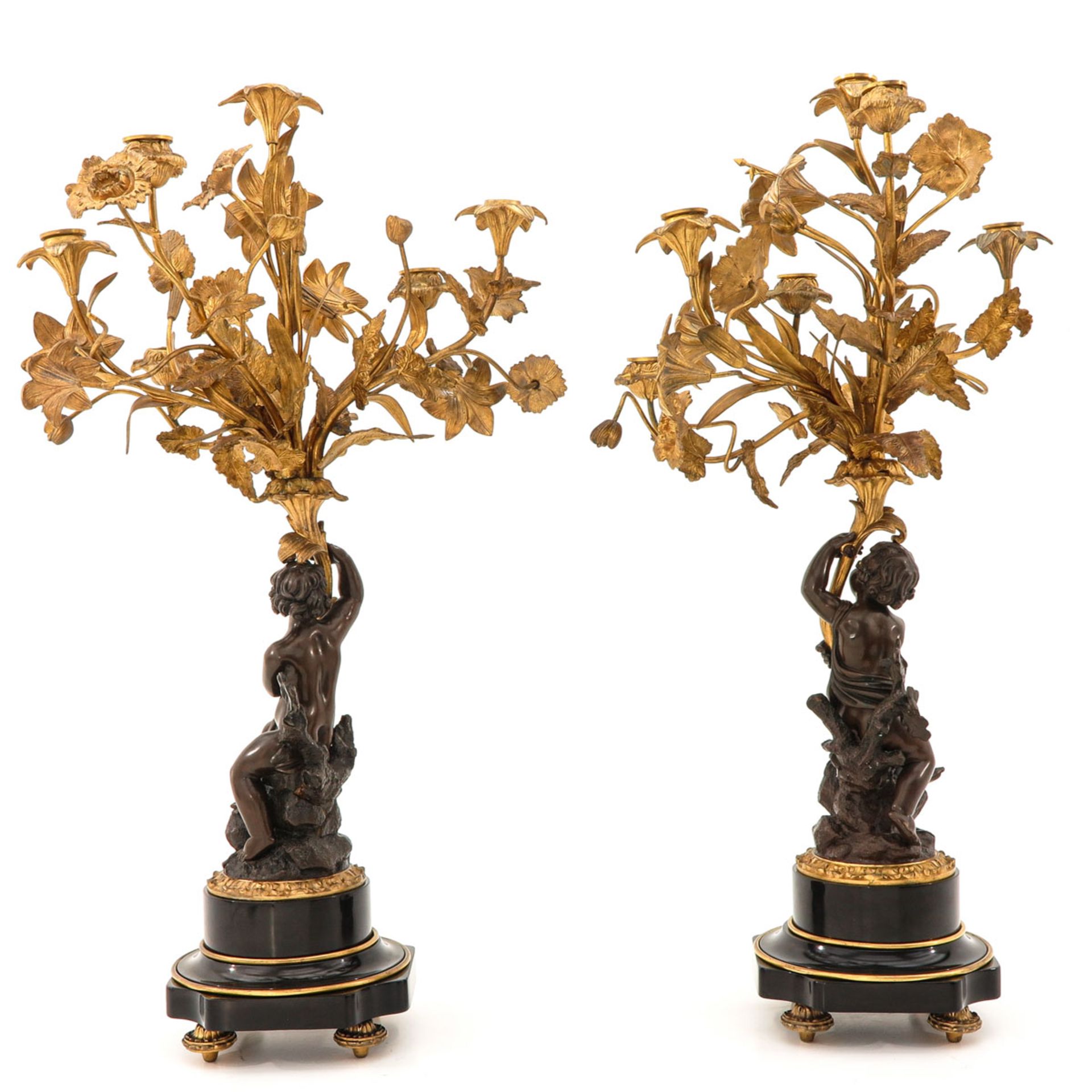 A 19th Century Pair of Candlesticks - Bild 3 aus 10