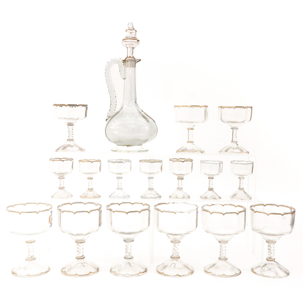 An Extremely Rare Set of Glassware - Image 4 of 10