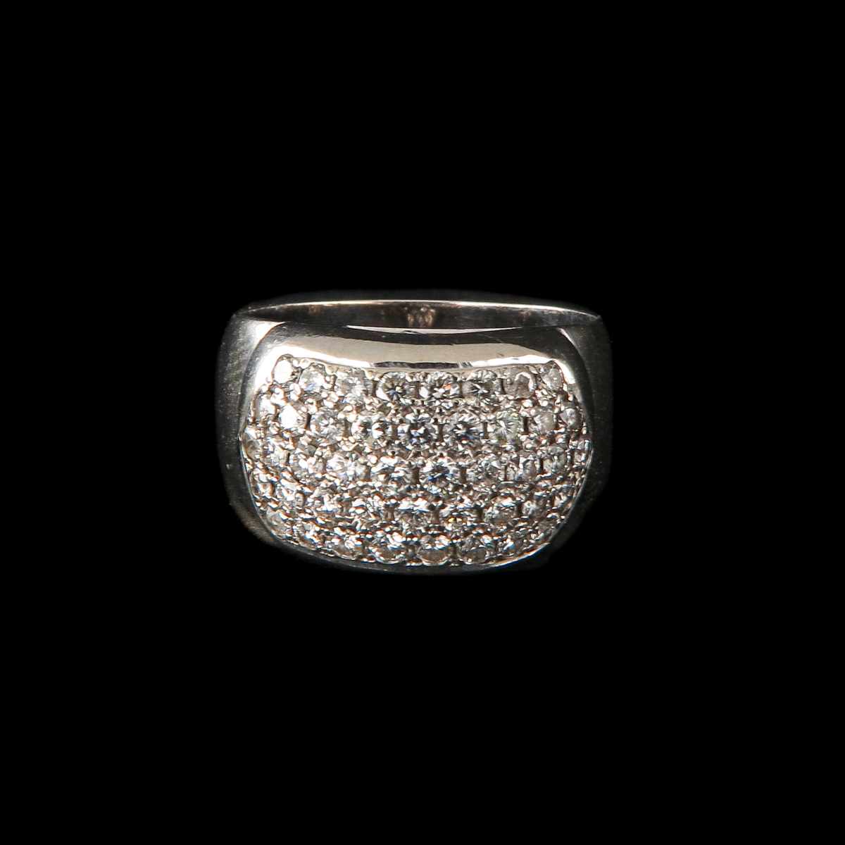 A Ladies Diamond Ring - Image 2 of 3