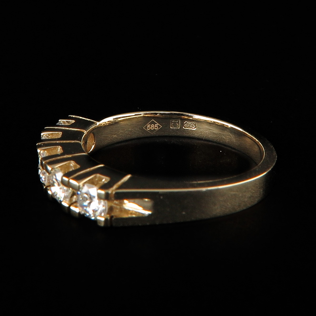 A Ladies Diamond Ring - Image 4 of 4