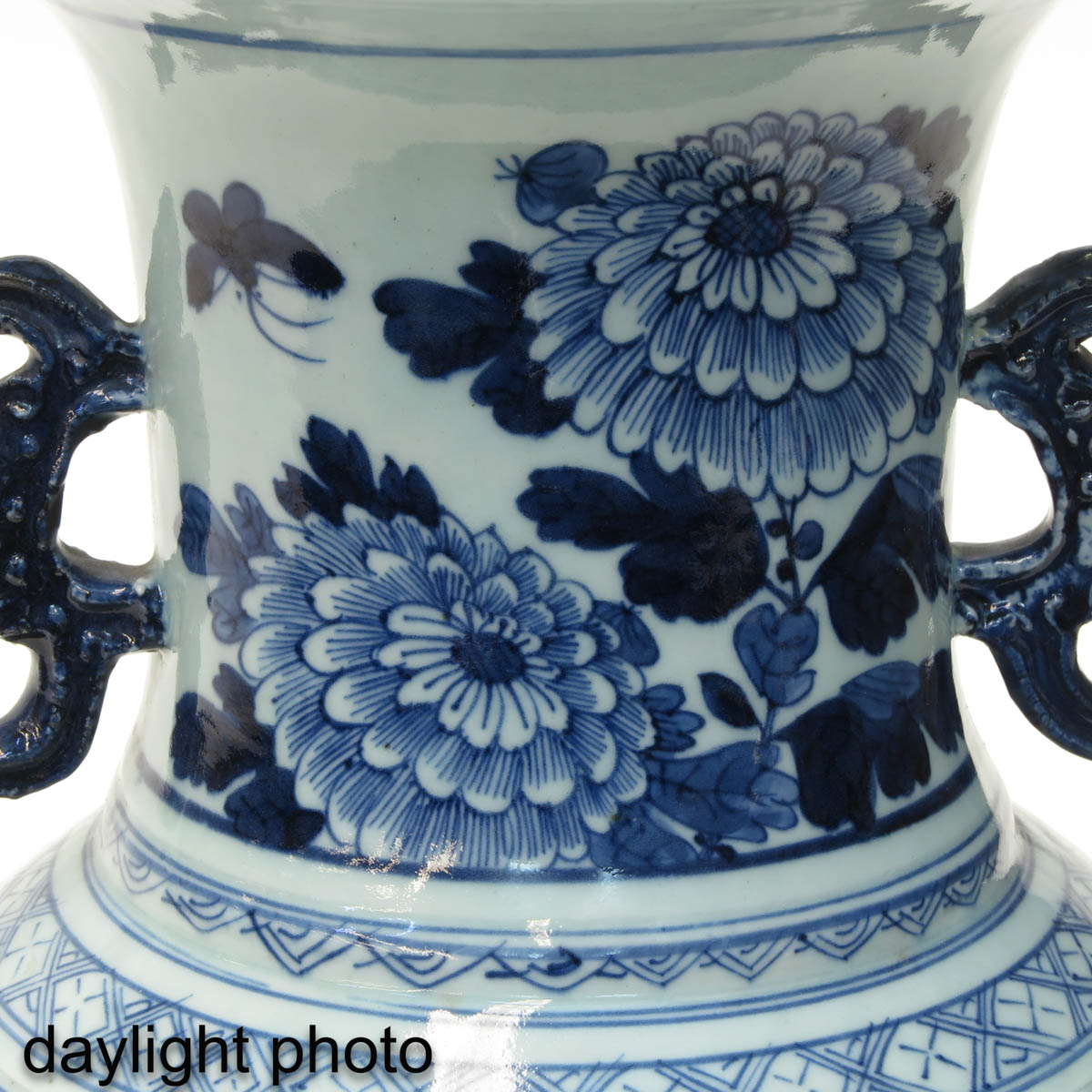 A Blue and White Vase - Image 9 of 9