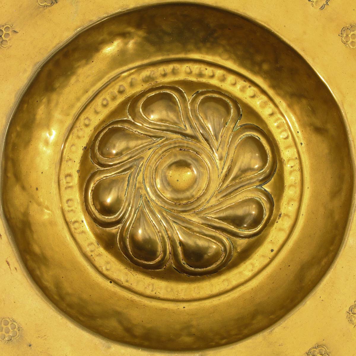 A 16th Century Baptismal Bowl - Image 5 of 5