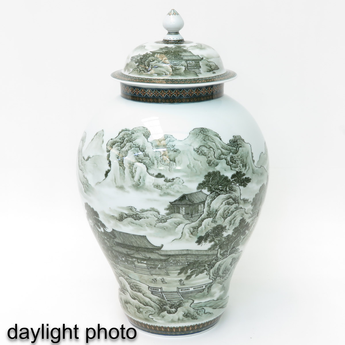 A Large Jar with Cover - Image 7 of 10
