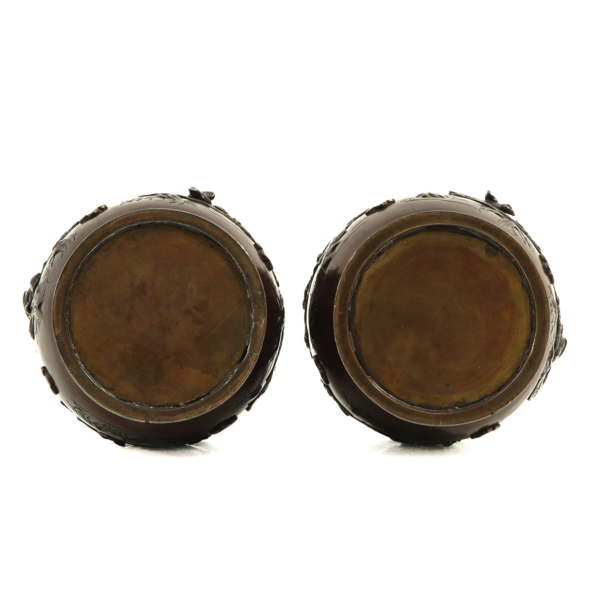 A Pair of Japanese Bronze Vases - Image 6 of 10