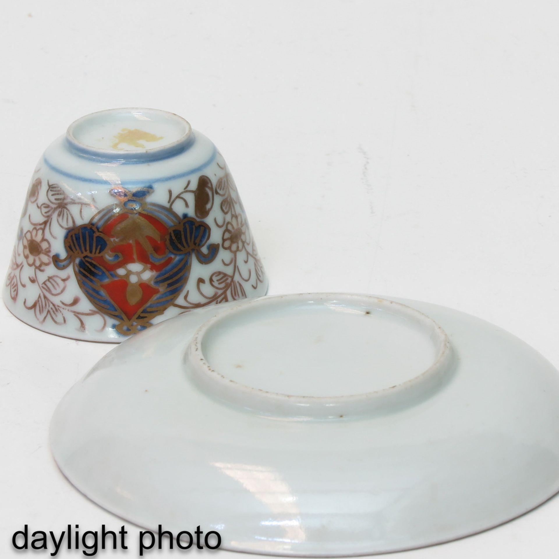 A Collection of 6 Imari Cups and Saucers - Bild 10 aus 10