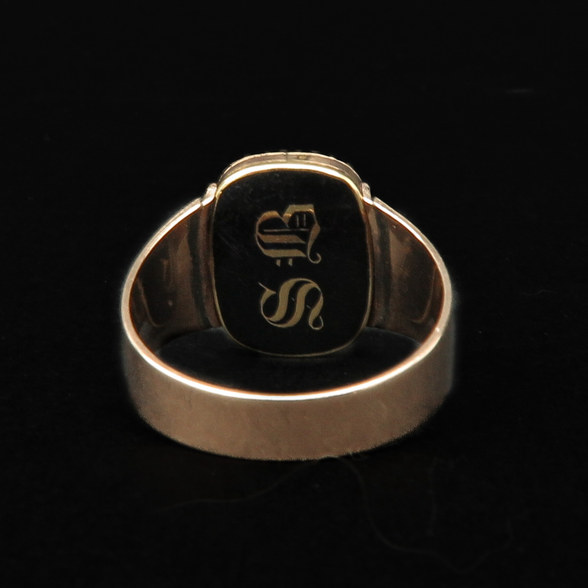 An Antique Mourning Ring - Image 2 of 4