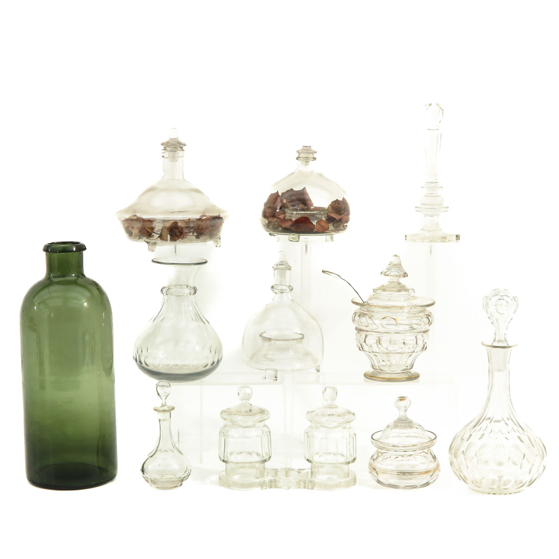 A Collection of Glassware - Bild 3 aus 10