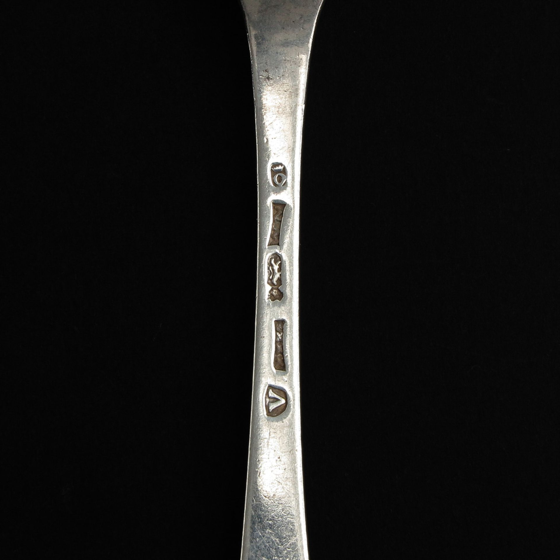 A Collection of 18th Century Cutlery - Image 7 of 8