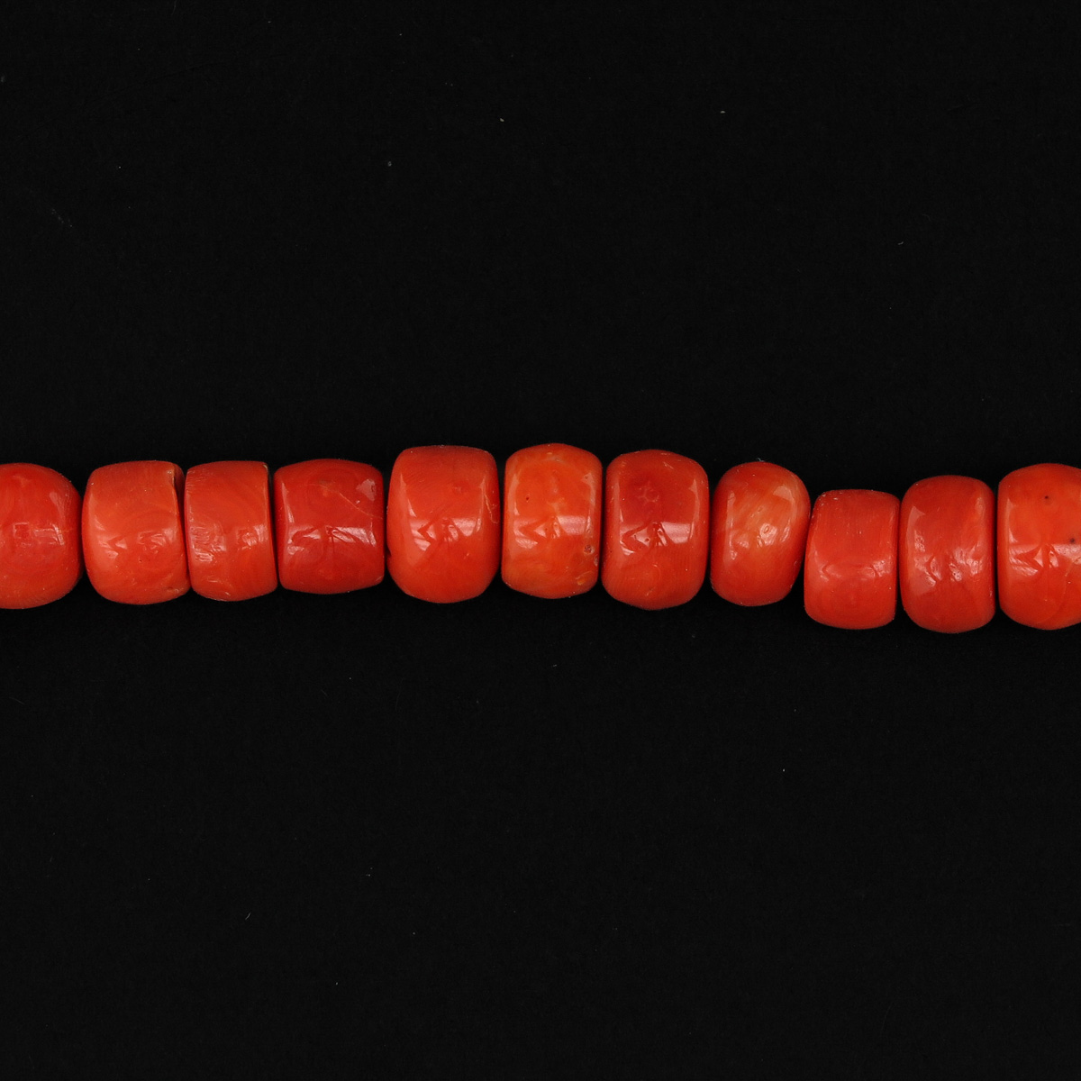 A Collection of 19th Century Red Coral - Image 8 of 10