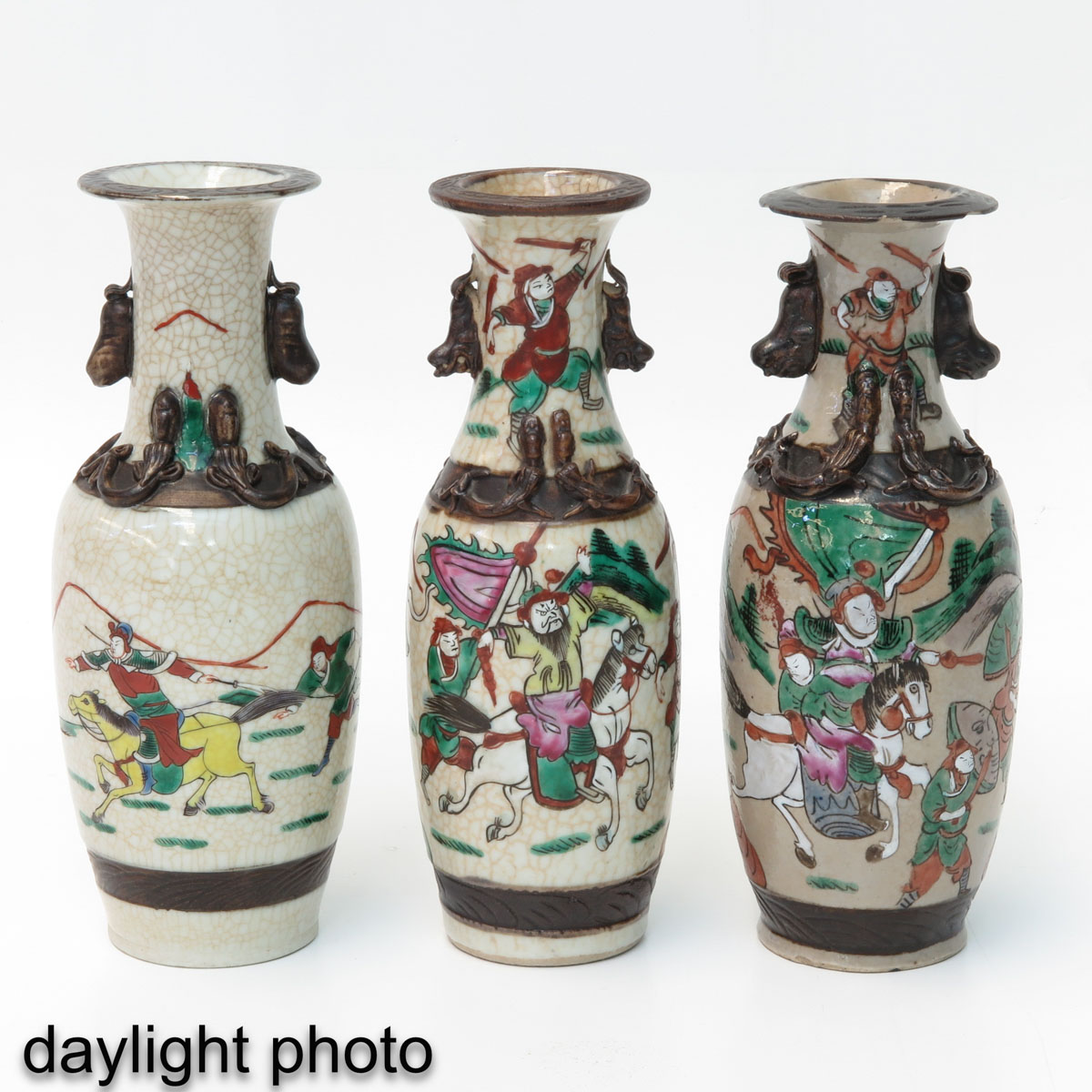 A Collection of 4 Nanking Vases - Image 7 of 10