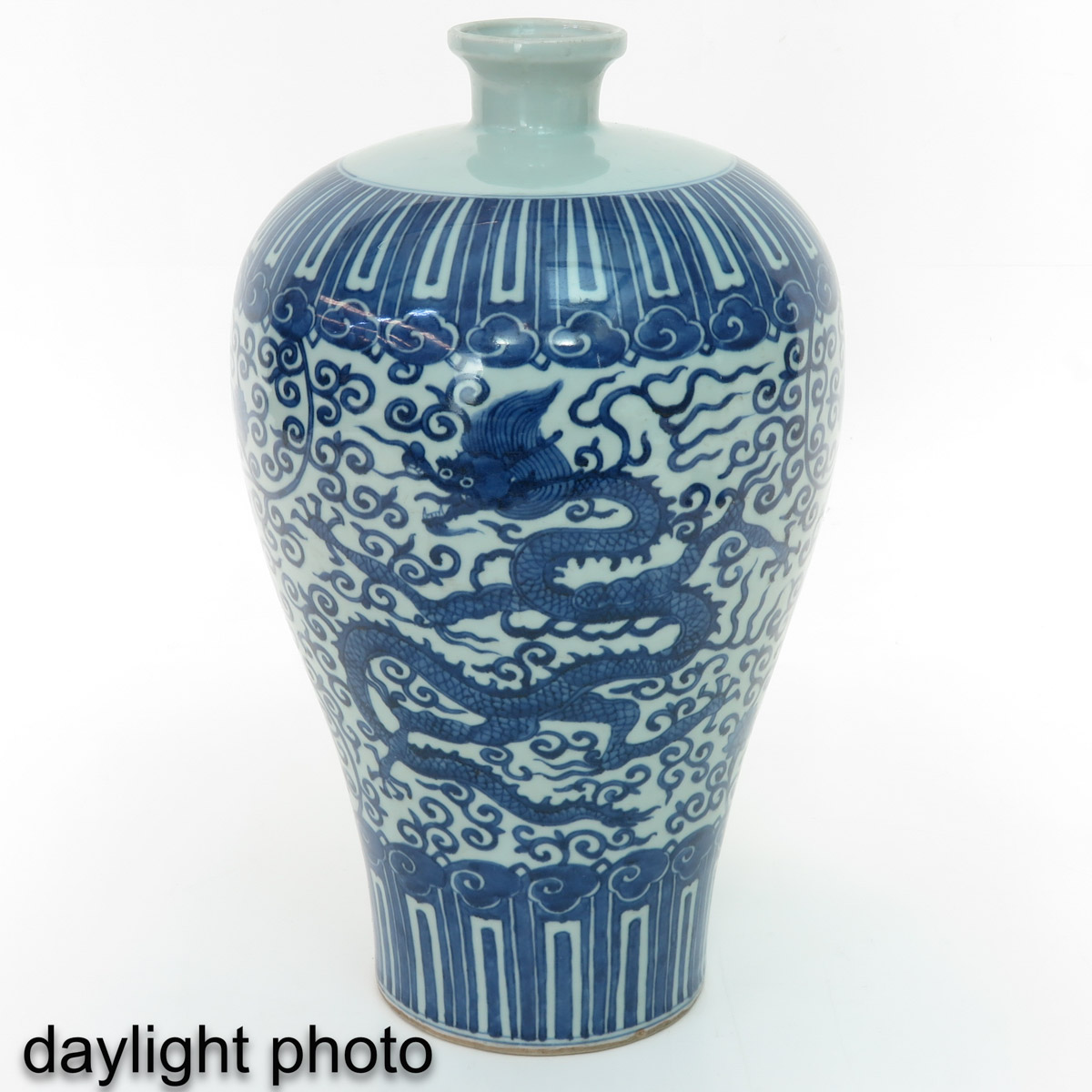 A Blue and White Meiping Vase - Image 7 of 10