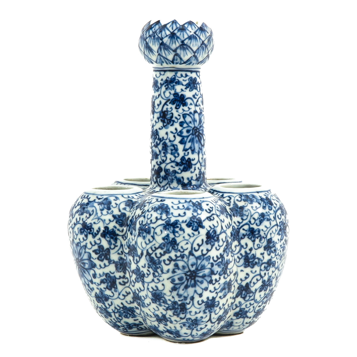 A Blue and White Tulip Vase - Image 3 of 10