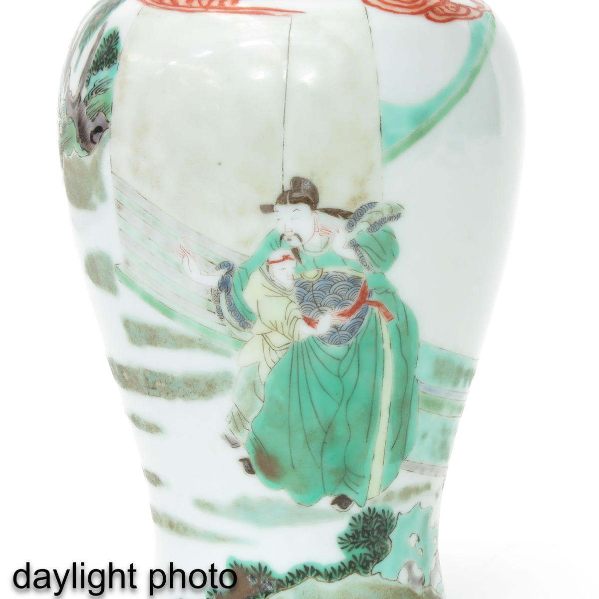 A Famille Verte Meiping Vase - Image 10 of 10