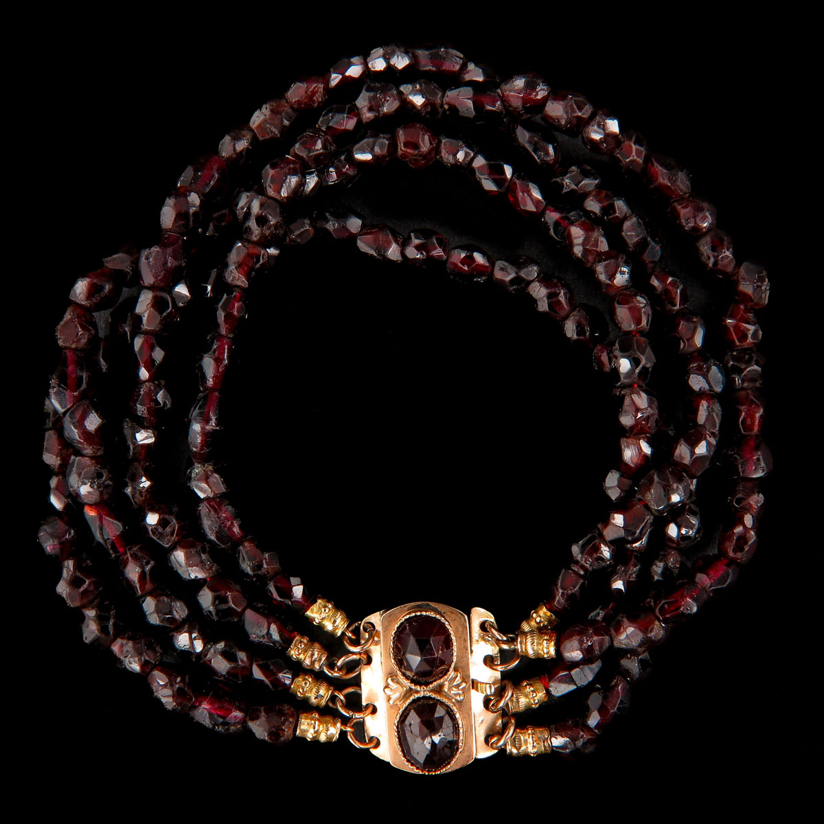 A Collection of Garnet Jewelry - Image 9 of 10