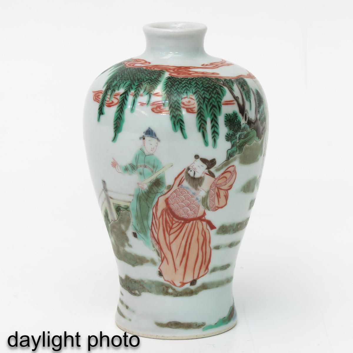 A Famille Verte Meiping Vase - Image 7 of 10