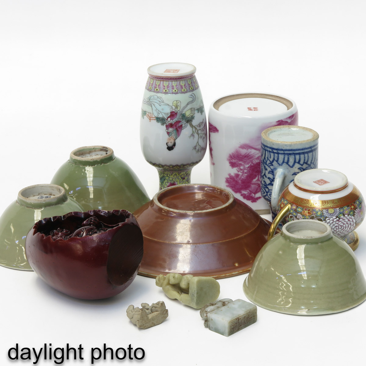 A Diverse Collection of Porcelain - Image 10 of 10