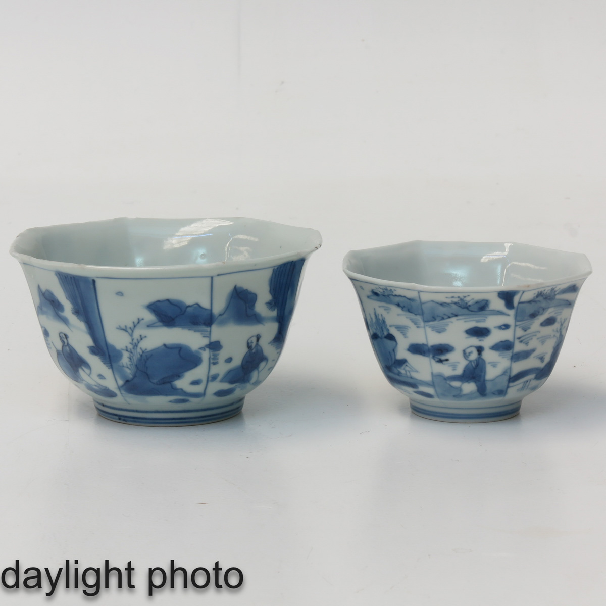 A Lot of 2 Blue and White Cups - Image 7 of 10