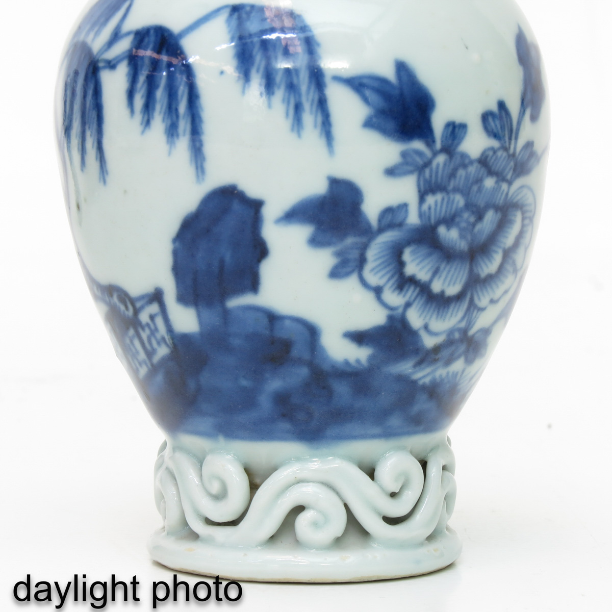 A Diverse Collection of Porcelain - Image 10 of 10