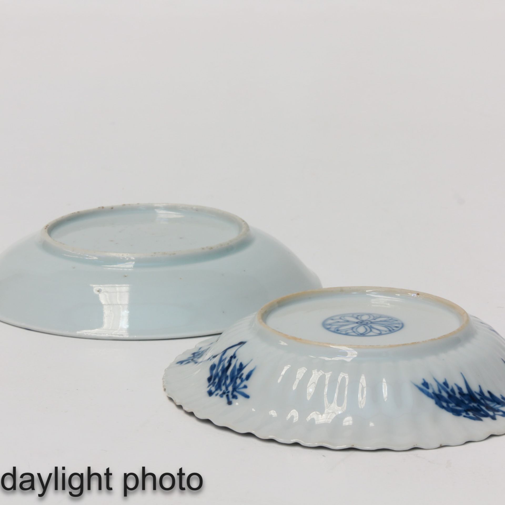 A Lot of 11 Small Blue and White Plates - Bild 10 aus 10