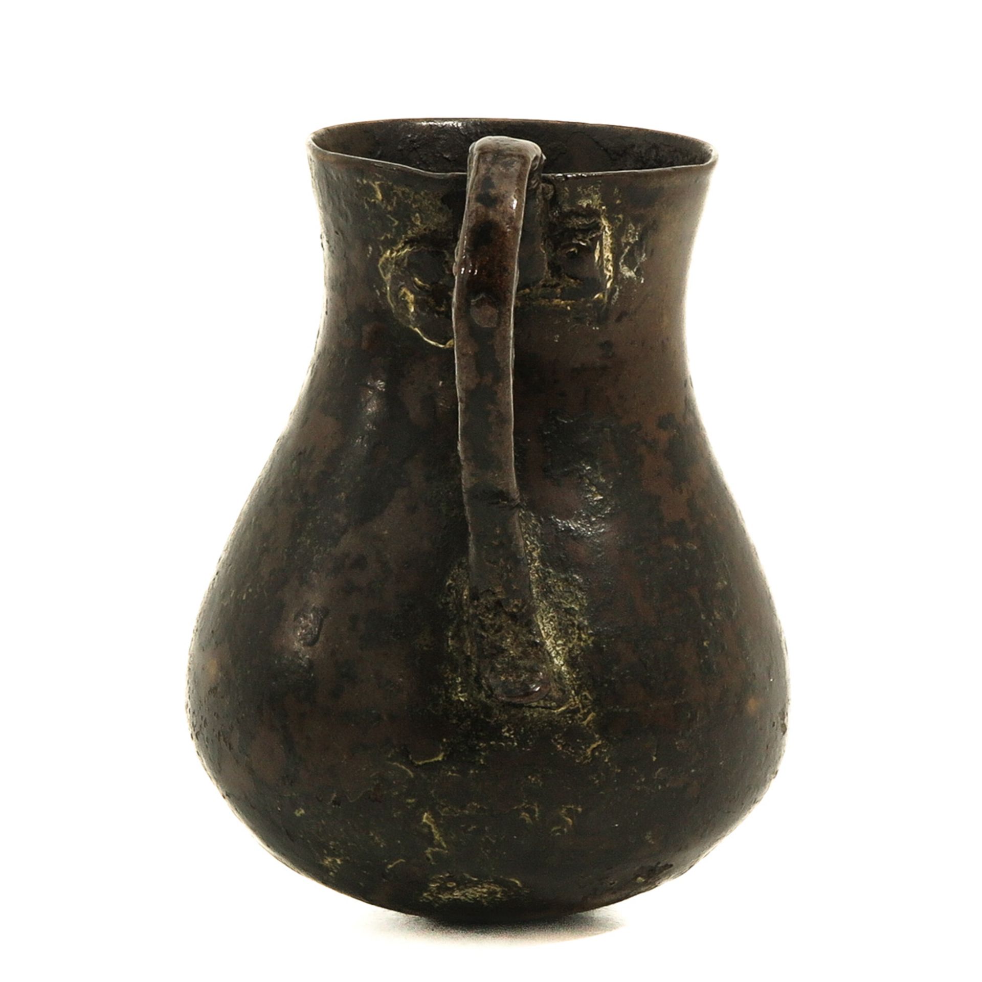A 14th Century Bronze Measuring Cup - Bild 3 aus 9