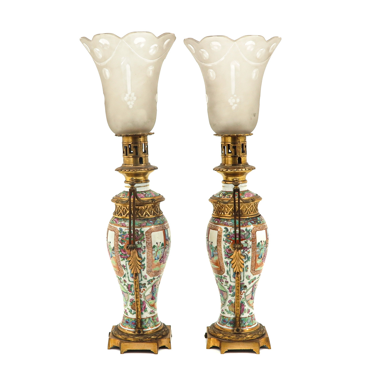 A Pair of Cantonese Lamps - Image 4 of 10