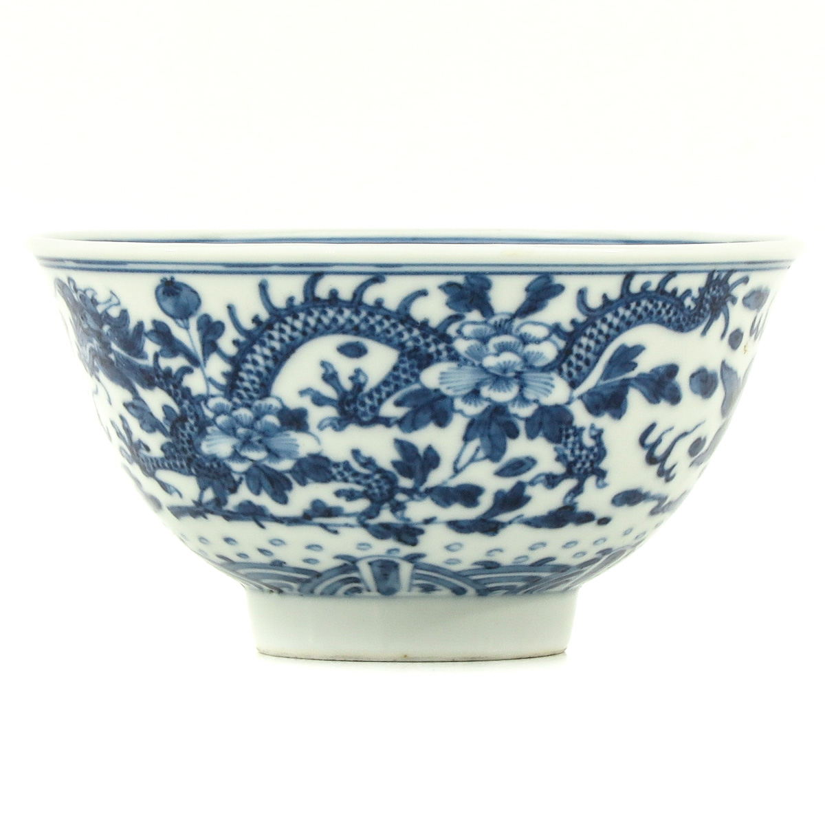 A Blue and White Bowl - Image 2 of 10