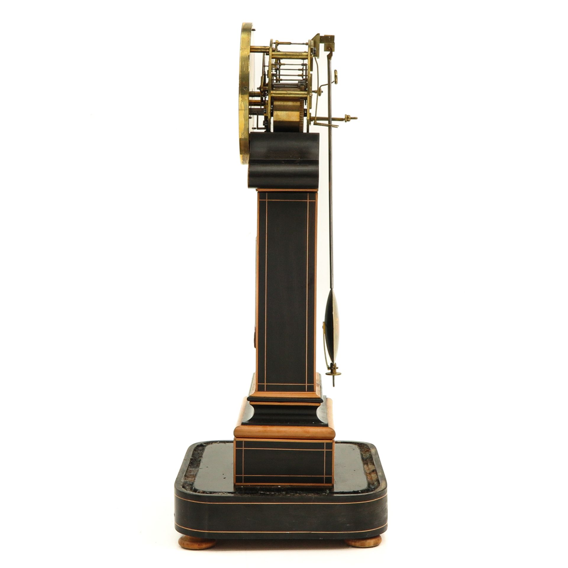 A Wood and Brass Pendulum - Bild 2 aus 10