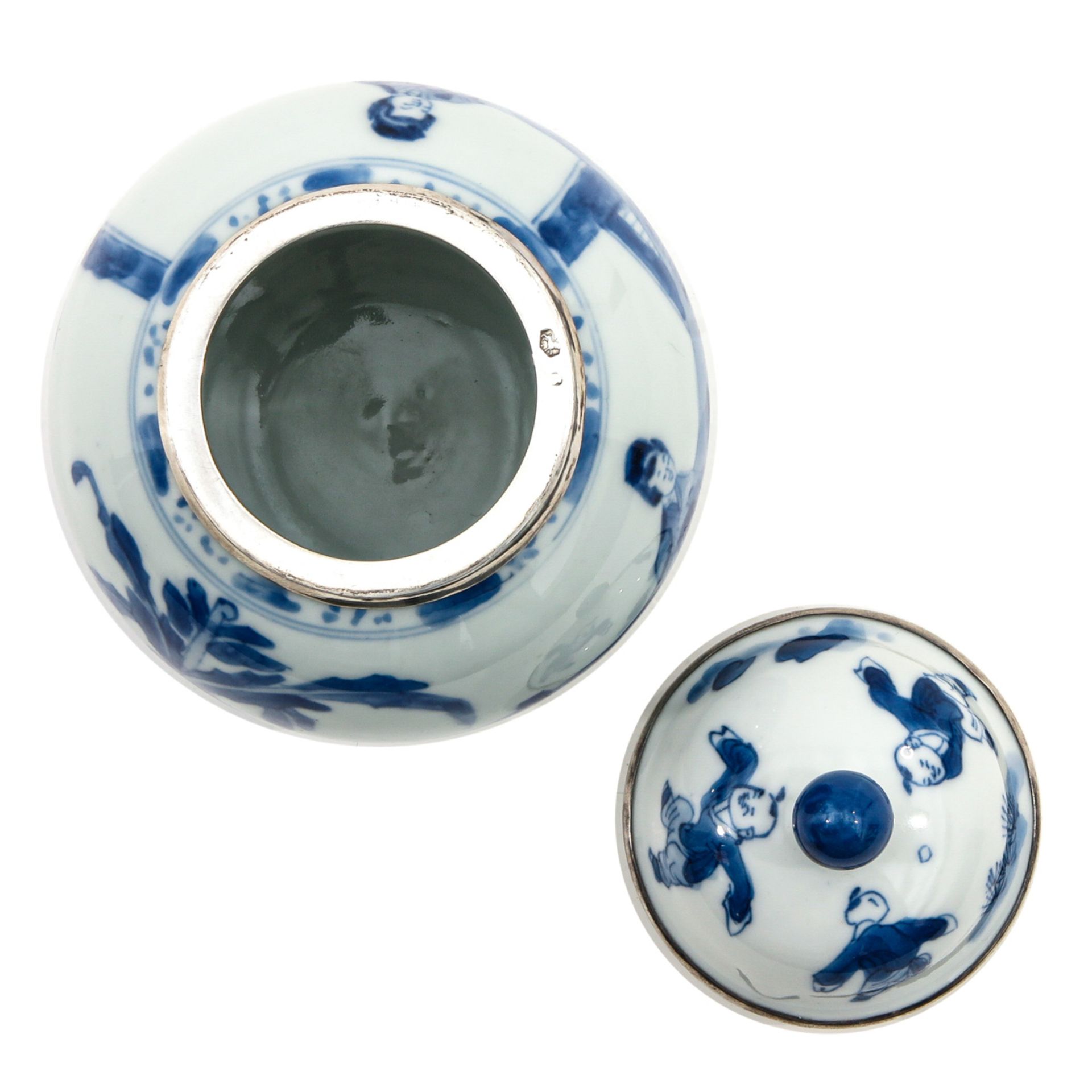 A Blue and White Teabox - Bild 5 aus 10