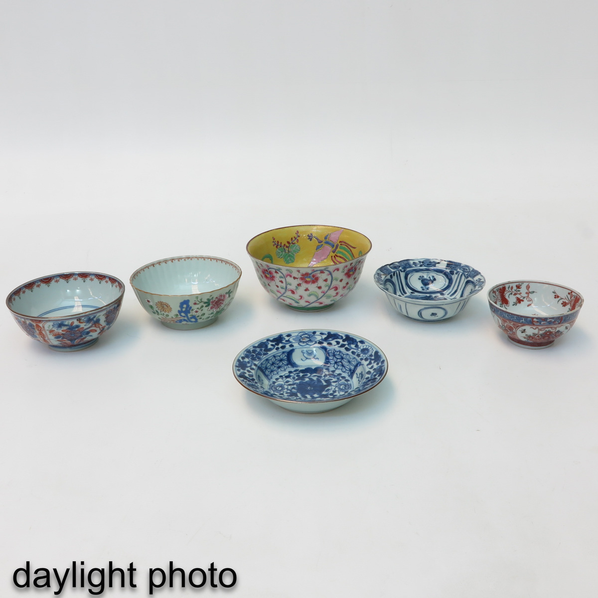 A Collection of Porcelain - Image 7 of 10