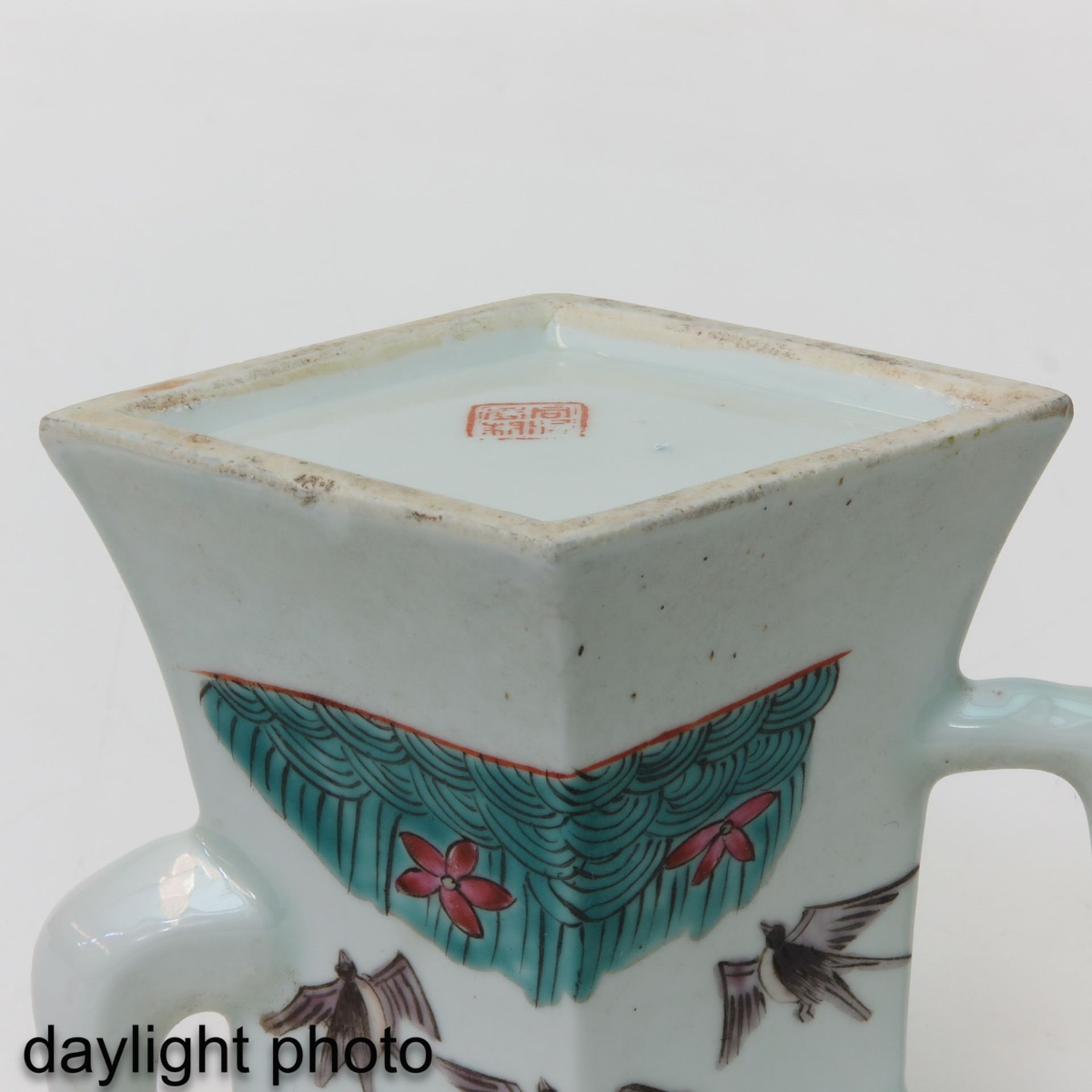 A Polychrome Decor Teapot - Bild 8 aus 10