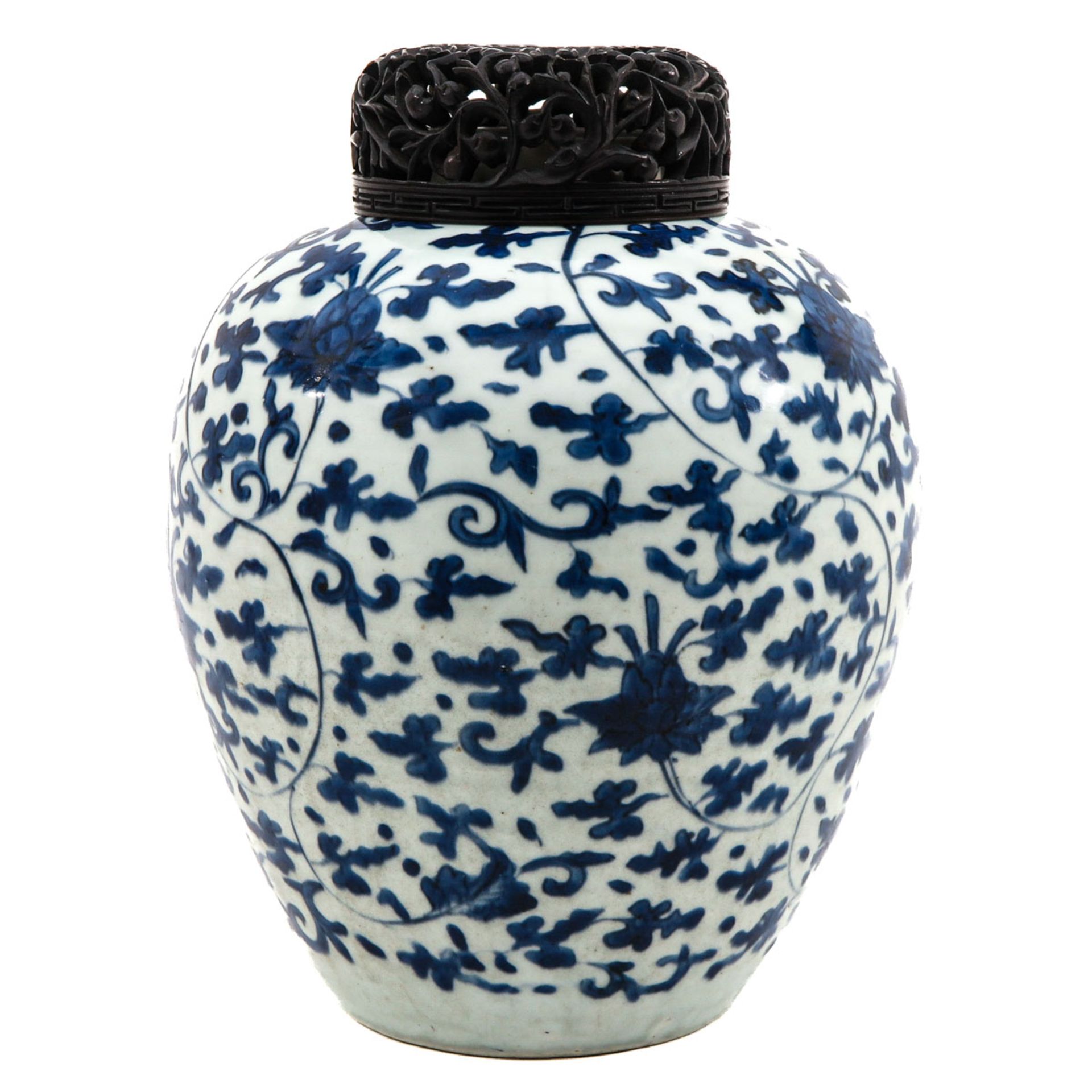 A Blue and White Ginger Jar - Image 3 of 9
