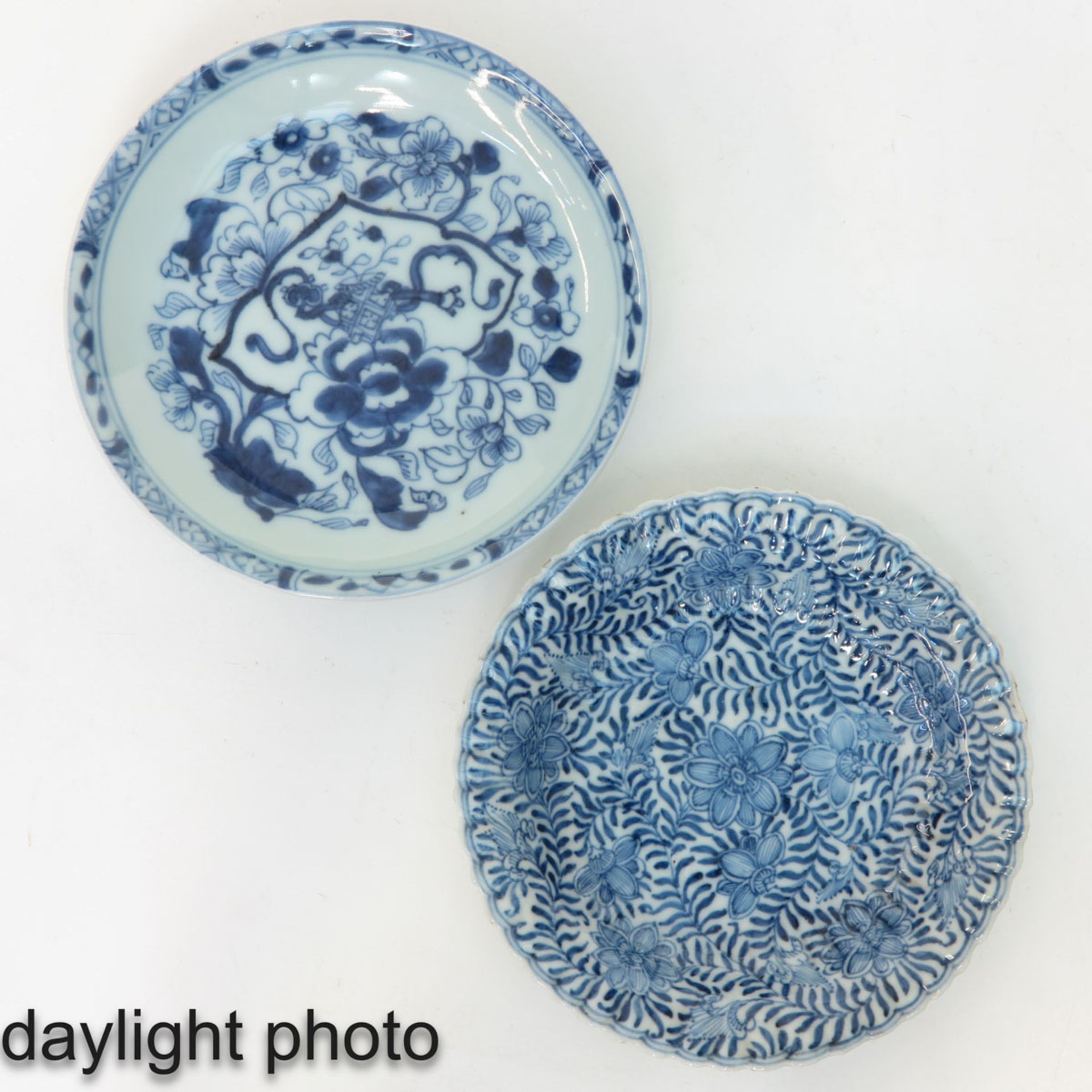 A Lot of 11 Small Blue and White Plates - Bild 9 aus 10
