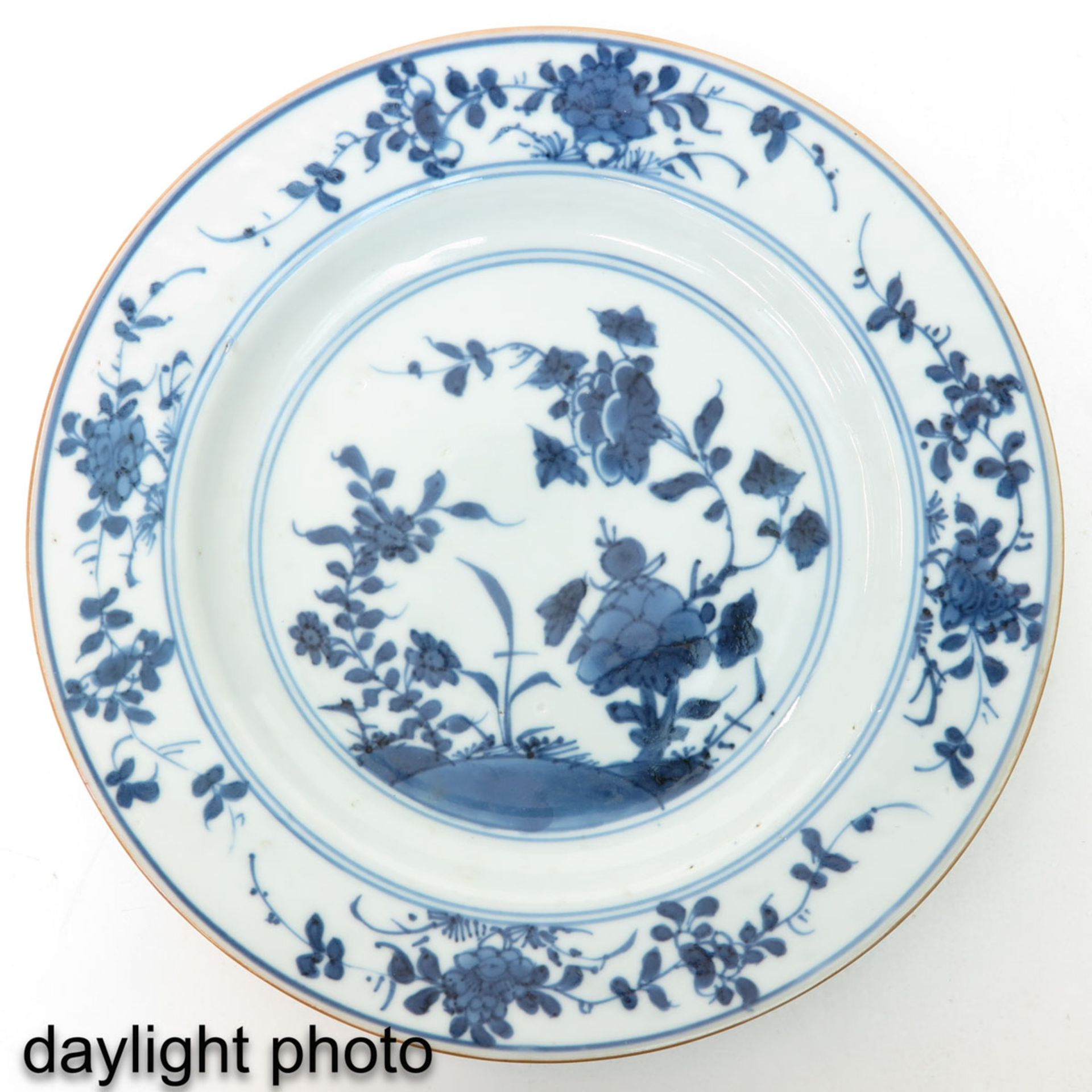 A Collection of 6 Blue and White Plates - Bild 9 aus 10