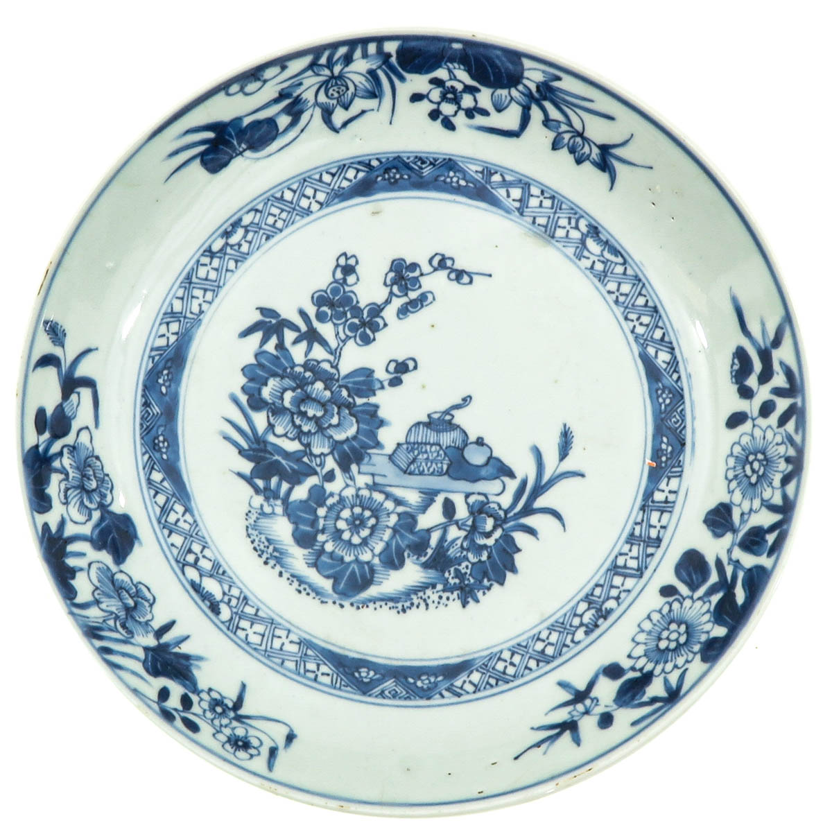 A Collection of 3 Blue and White Plates - Image 7 of 10