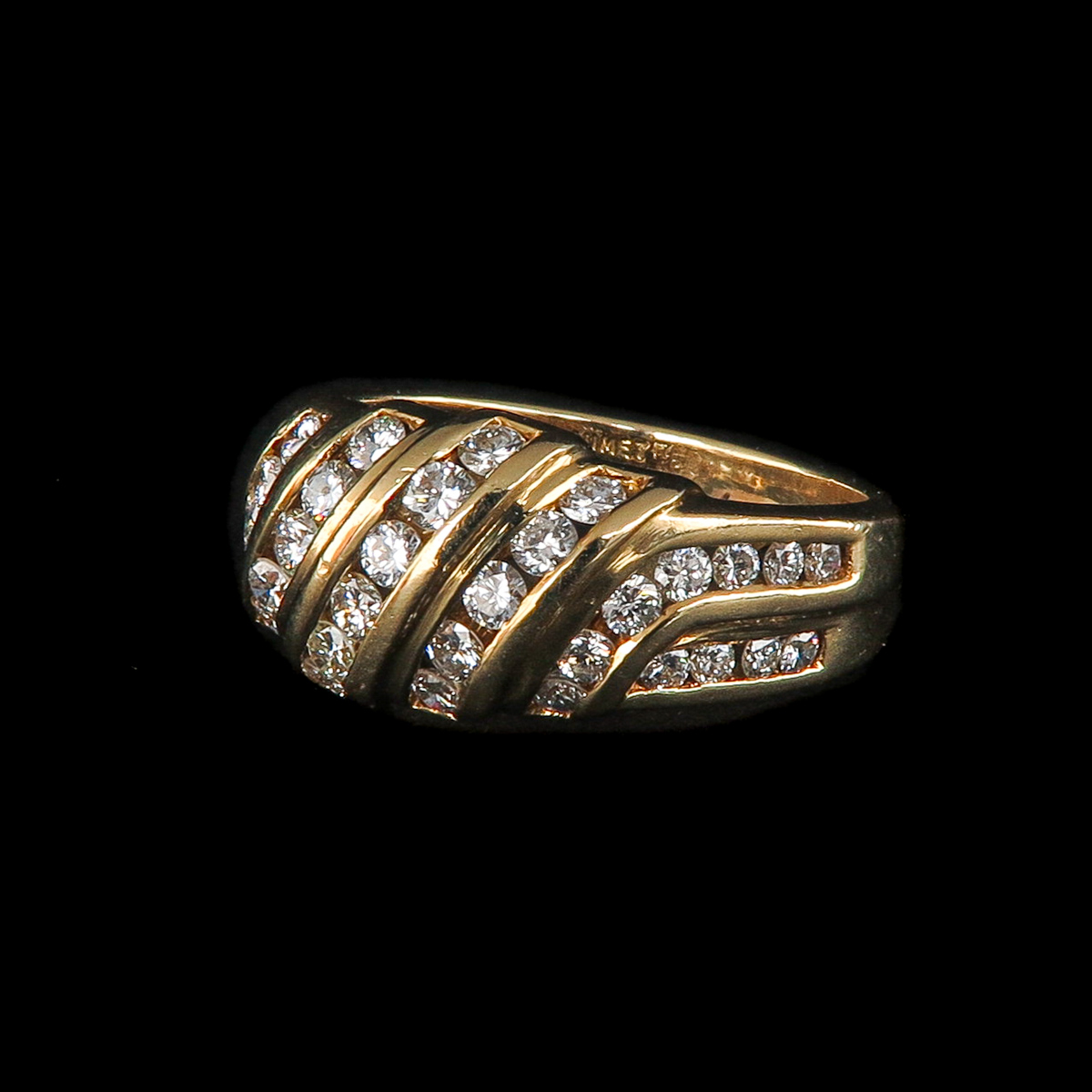 A Ladies Diamond Ring