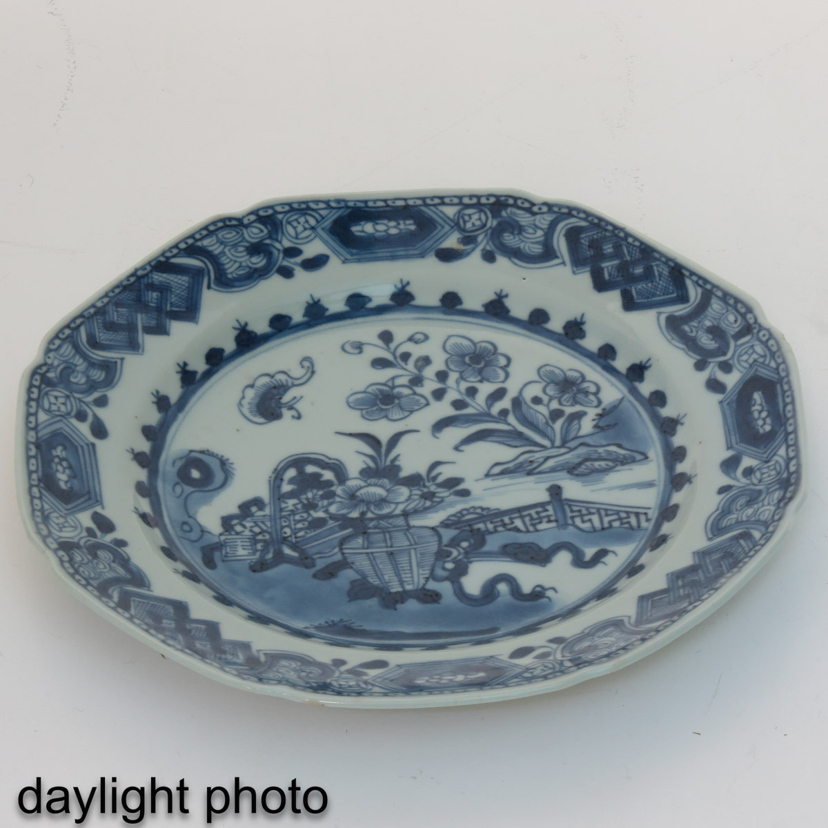 A Series of 5 Blue and White Plates - Image 9 of 10