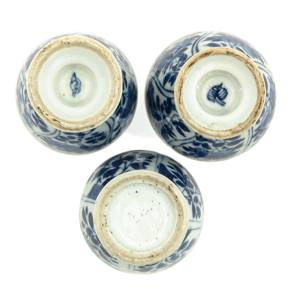 A Collection of 3 Miniature Vases - Image 6 of 10