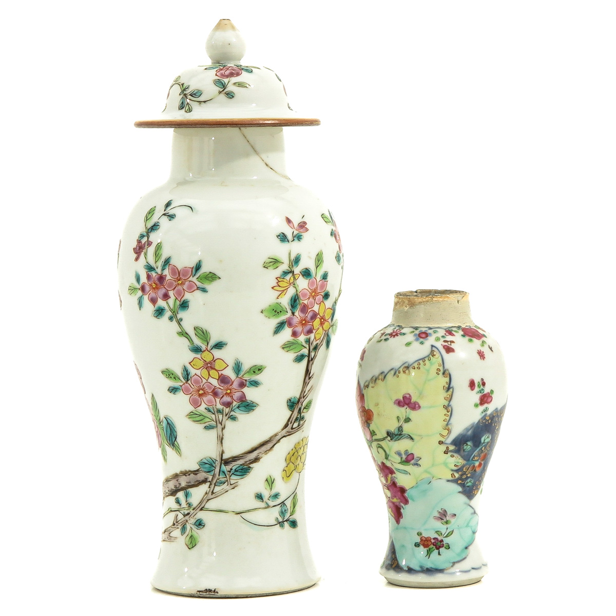 A Lot of 2 Garniture Vases - Image 2 of 10