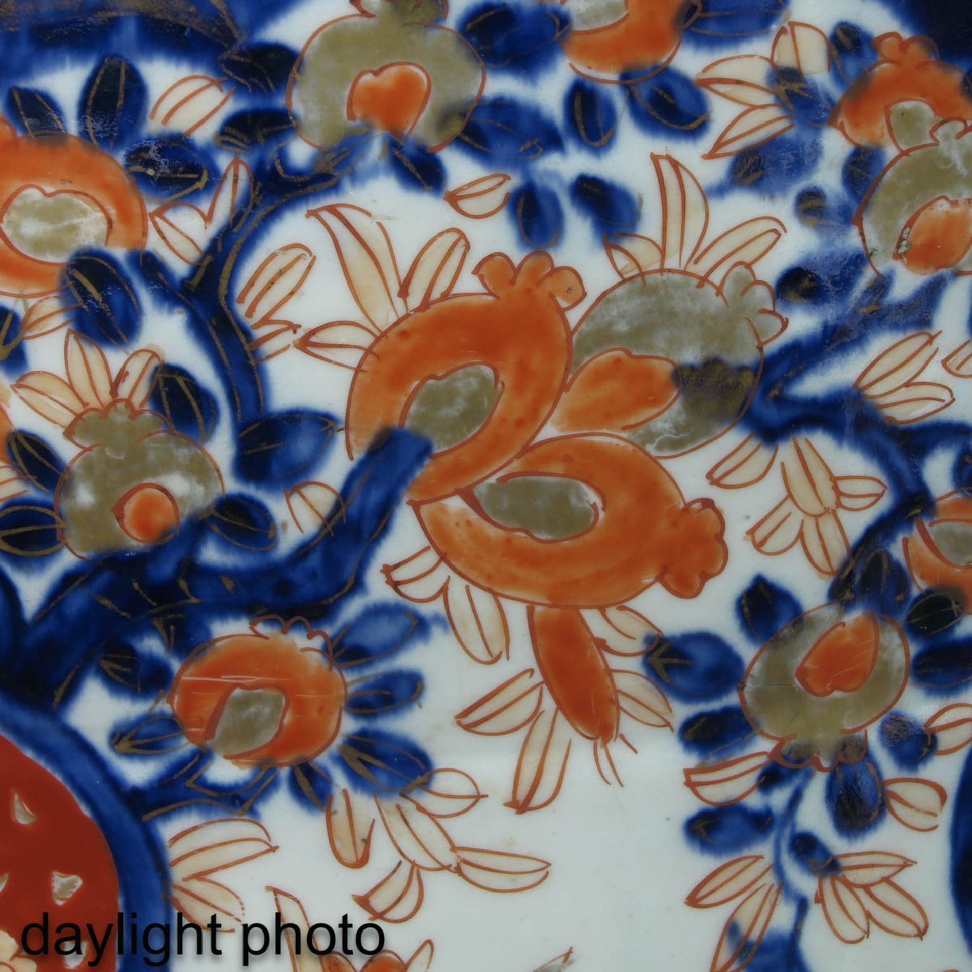 A Large Imari Vase - Bild 10 aus 10
