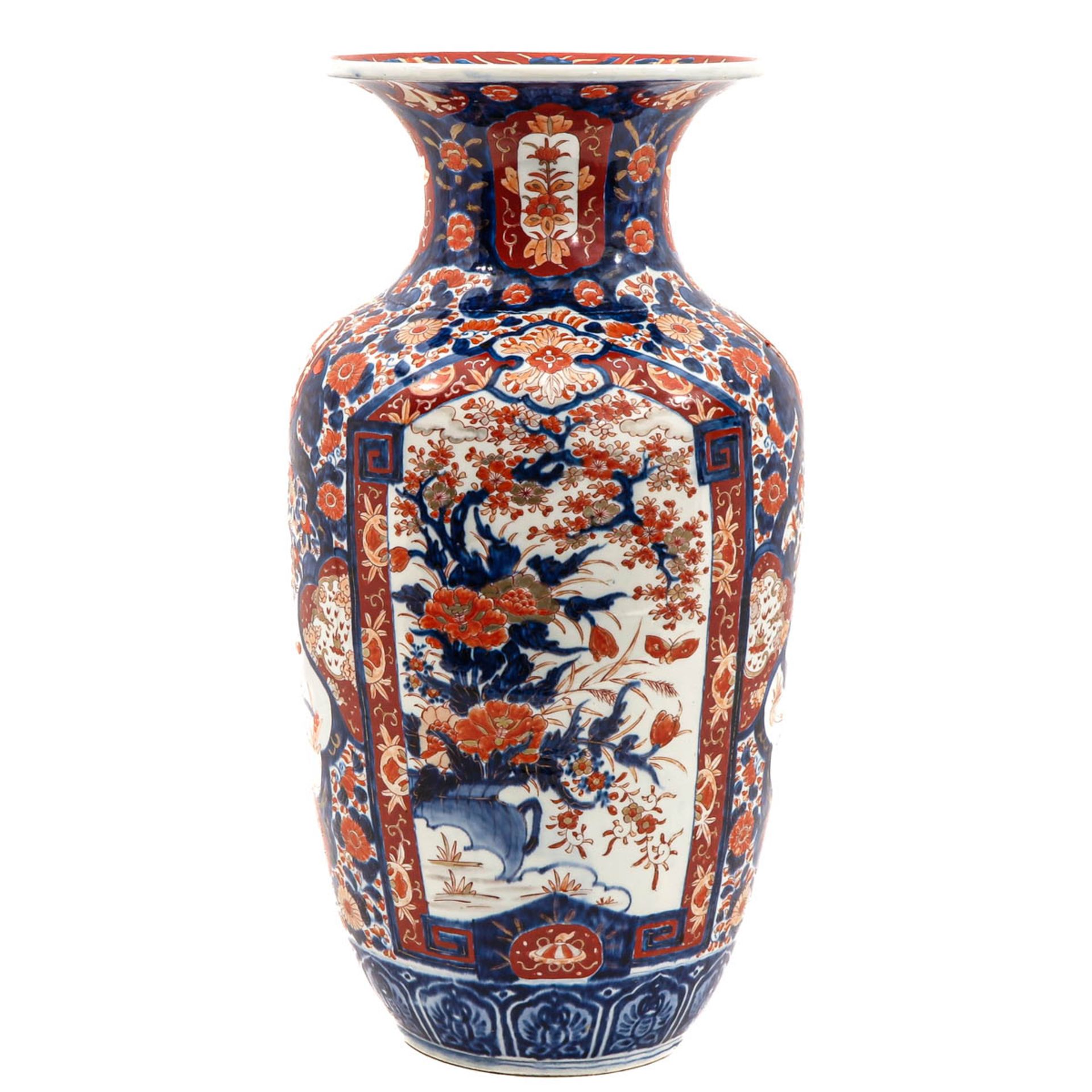 A Large Imari Vase - Bild 4 aus 10