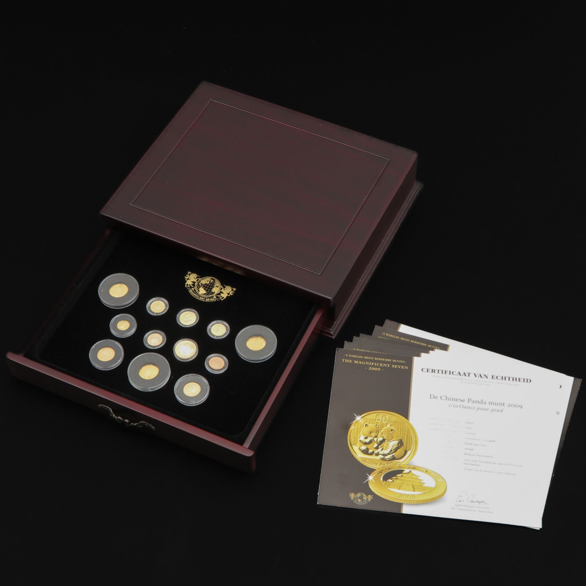 A Cassette with 12 Gold Coins - Bild 4 aus 4