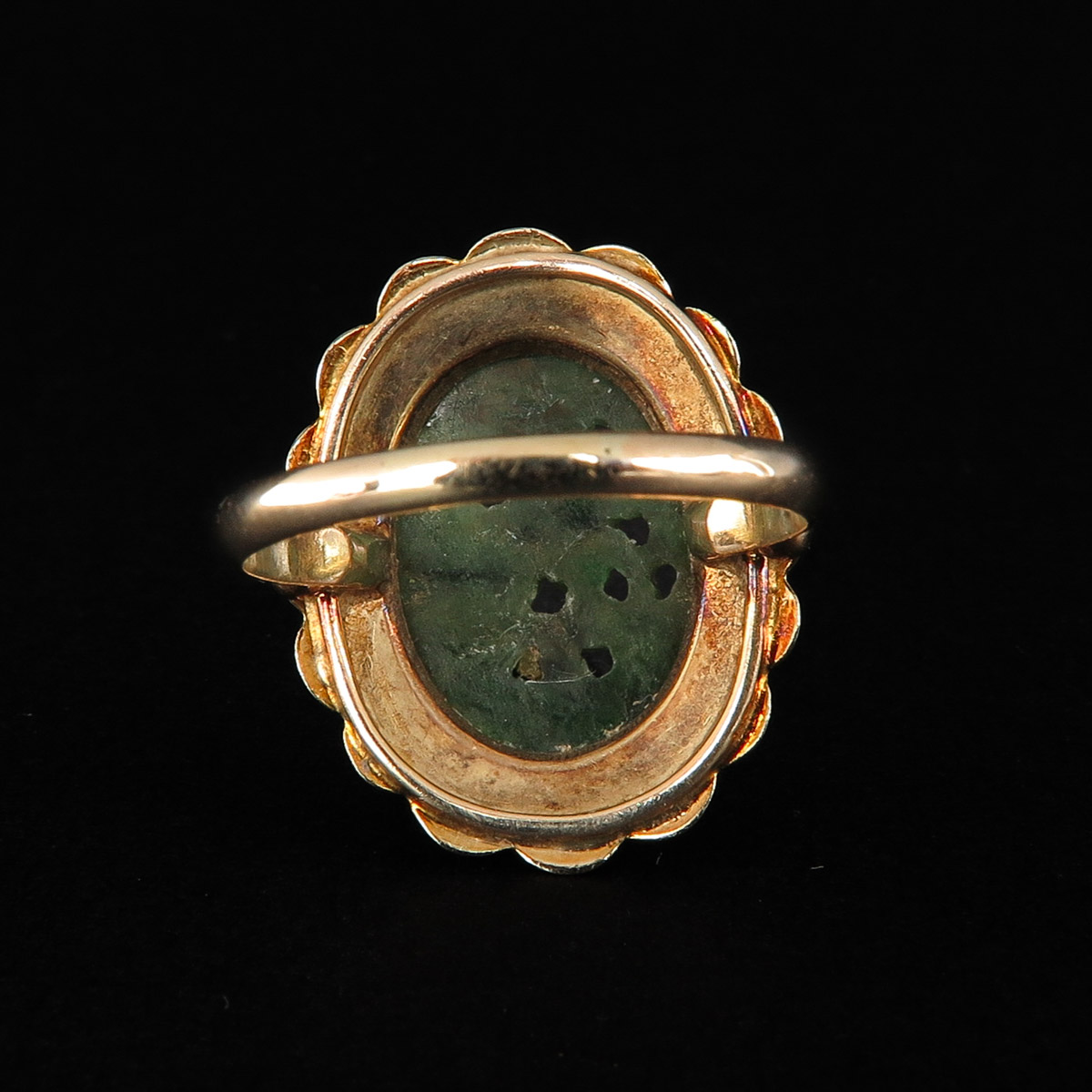 A Ladies Jade Ring - Image 3 of 3