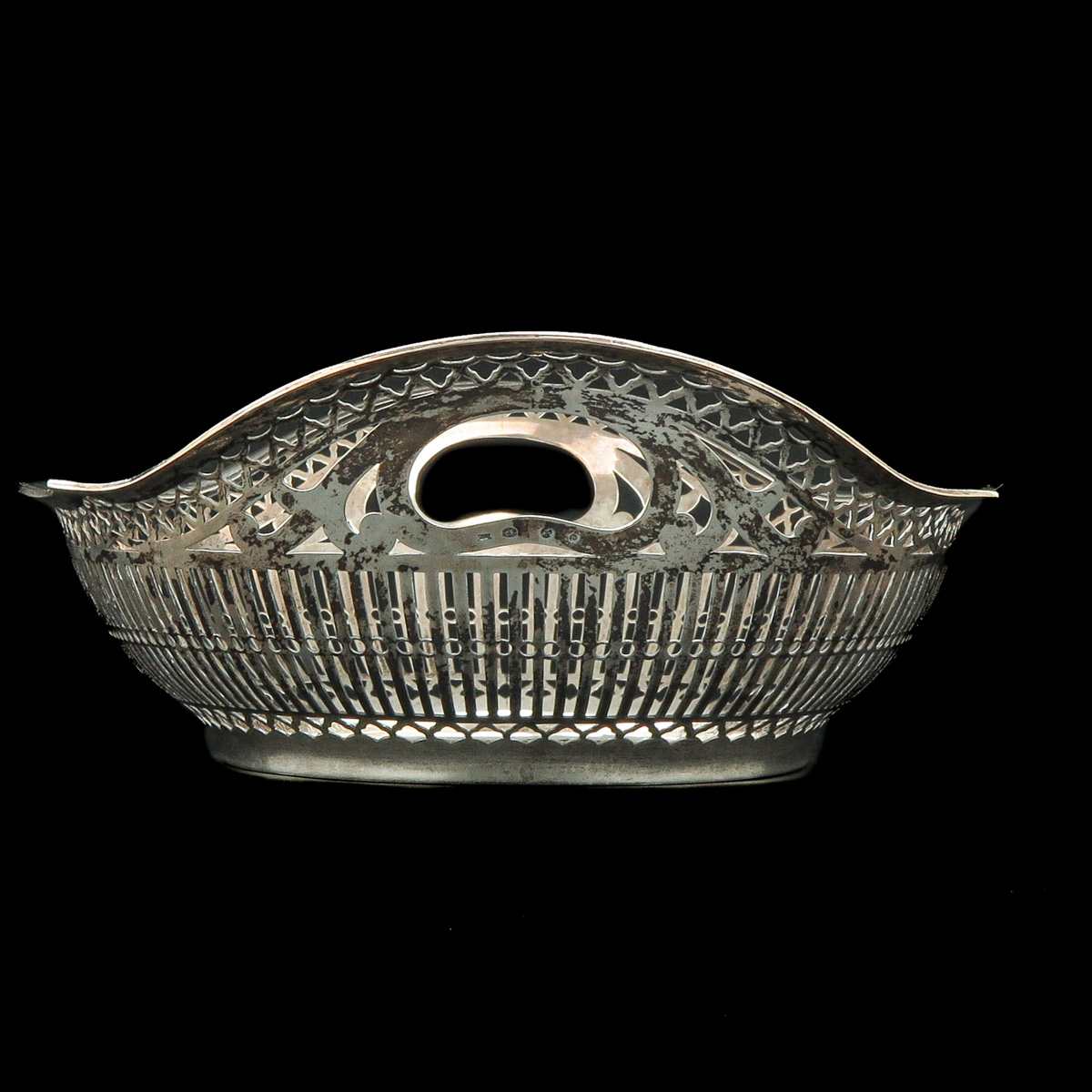 A Dutch Silver Basket - Image 2 of 7