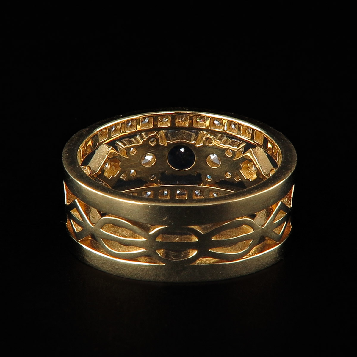 A Ladies 18k Gold Sapphire and Diamond Ring - Image 3 of 4