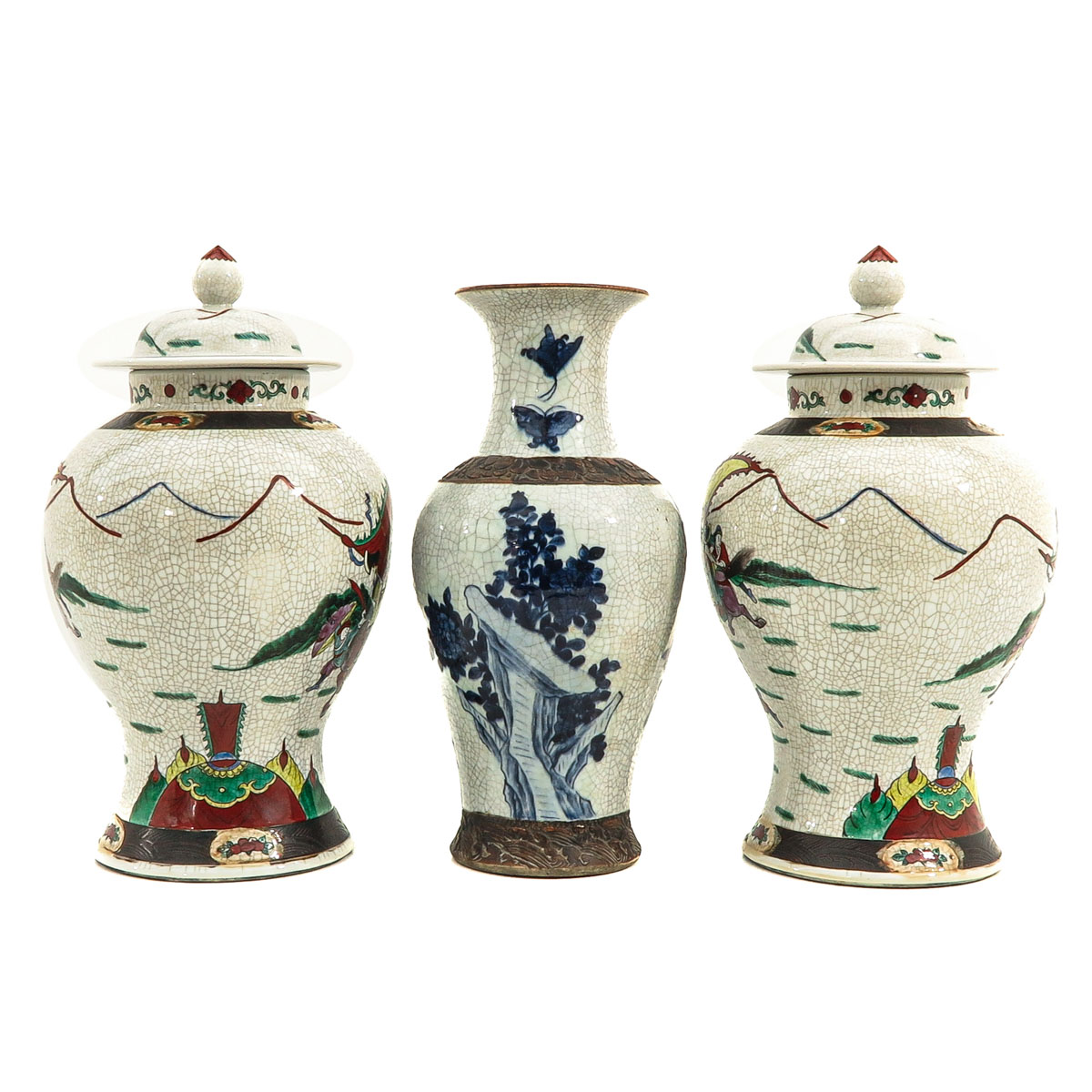 A Collection of 3 Vases - Image 3 of 10