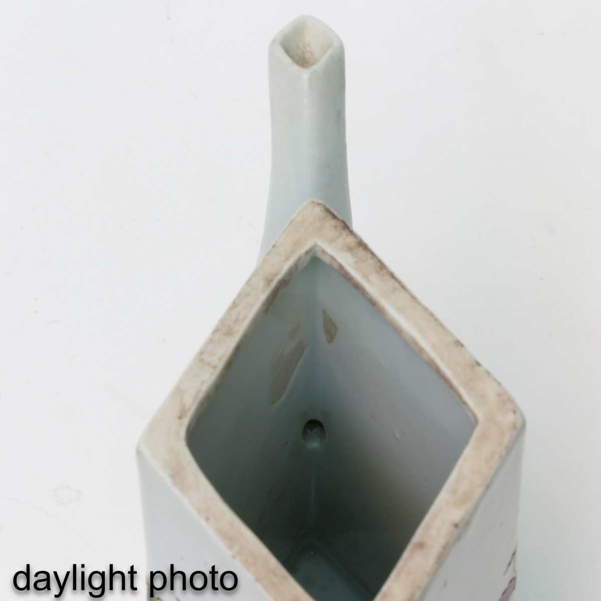 A Polychrome Decor Teapot - Image 10 of 10