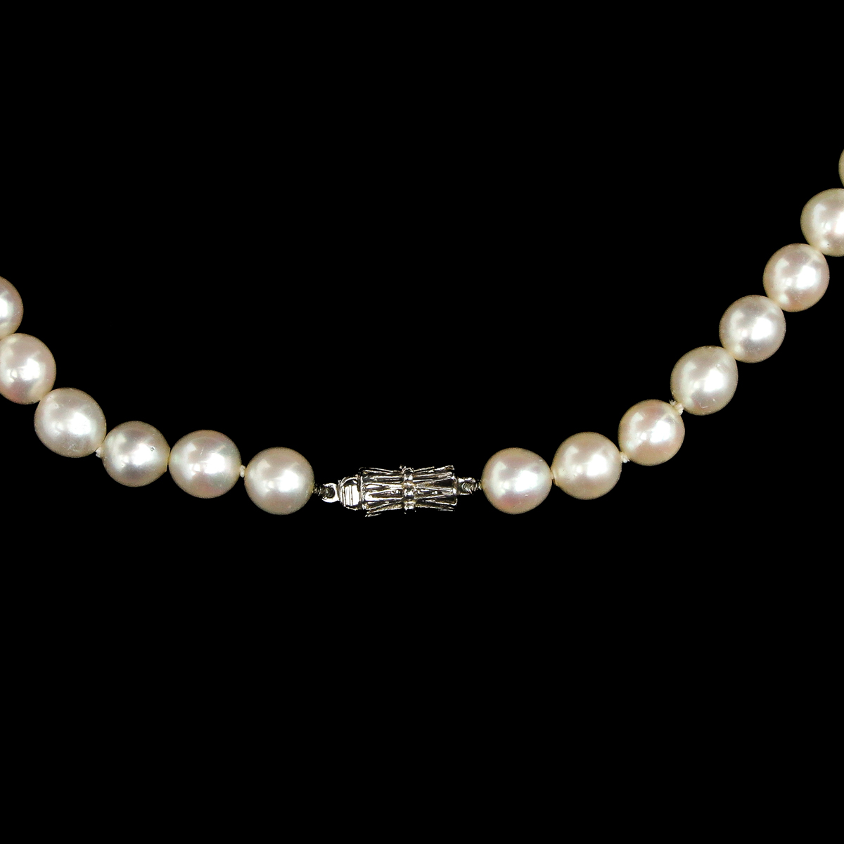 A Collection of 4 Pearl Necklaces - Image 5 of 10