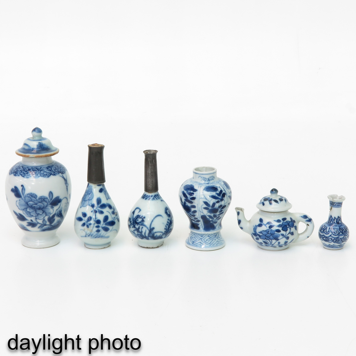 A Collection of Miniature Porcelain - Image 7 of 10