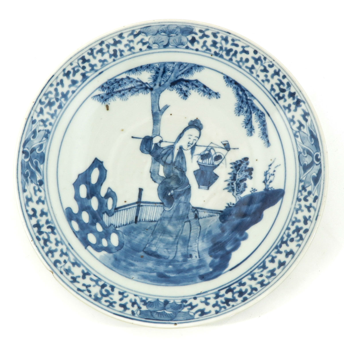 A Lot of 2 Blue and White Plates - Image 5 of 10