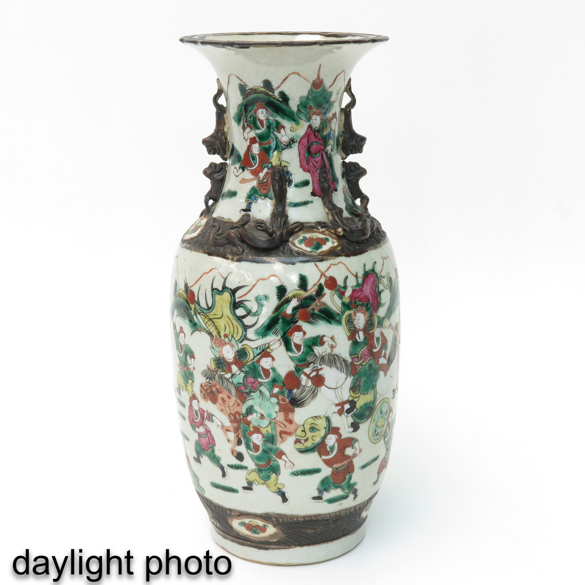 A Pair of Nanking Vases - Image 7 of 10